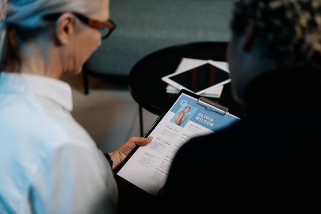 cara buat cv yang keren dan menarik perhatian hrd